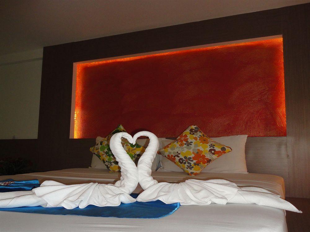 La Moon At Phuket - Sha Extra Plus Buitenkant foto