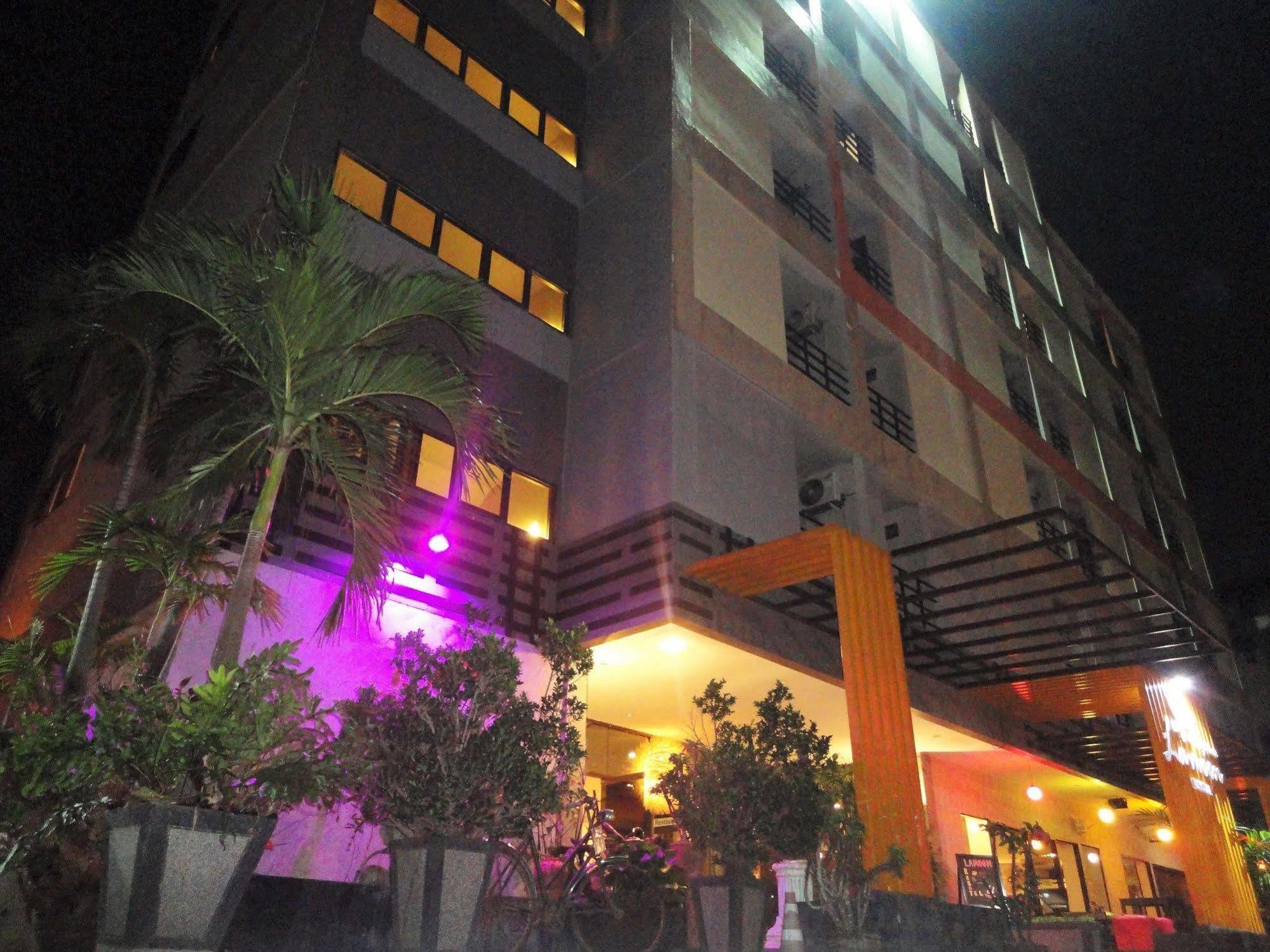 La Moon At Phuket - Sha Extra Plus Buitenkant foto